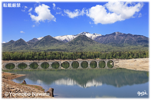 写真『タウシュベツ川橋梁とウペペサンケ山』転載厳禁・プロ写真家縄田頼信