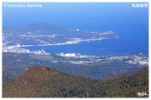 『紅葉ゴンドラ駅舎展望台から小樽港』写真転載厳禁・プロ写真家なわたよりのぶ