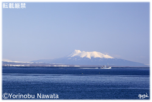 国後島・羅臼山／写真転載厳禁・プロ写真家なわたよりのぶ