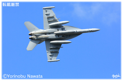「F-16C 背面飛行」写真・転載厳禁・プロ写真家なわたよりのぶ