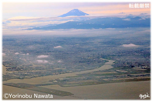 羽田空港と富士山（航空写真）／写真転載厳禁・プロ写真家なわたよりのぶ
